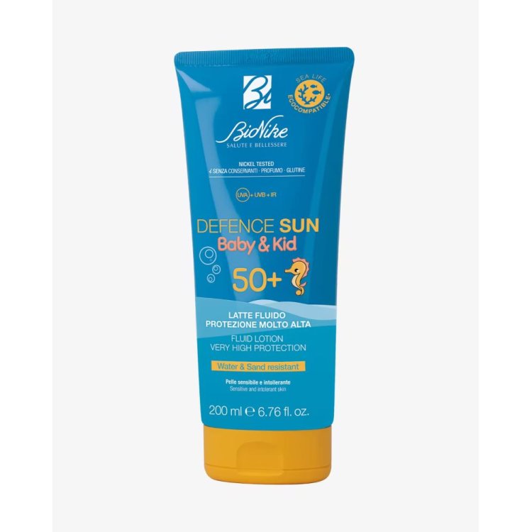 Bionike Defence Sun Baby & kids Latte Fluido 50+ - Protezione solare molto alta per bambini - 200 ml Bionike Defence Sun Baby & kids Latte Fluido 50+ - Protezione solare molto alta per bambini - 200 ml