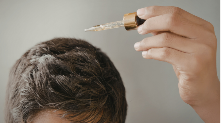 Come infoltire i capelli: cause del diradamento e soluzioni efficaci