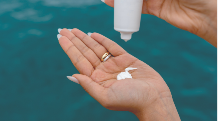 Protezione solare 100: a cosa serve e quali sono le differenze con gli altri SPF