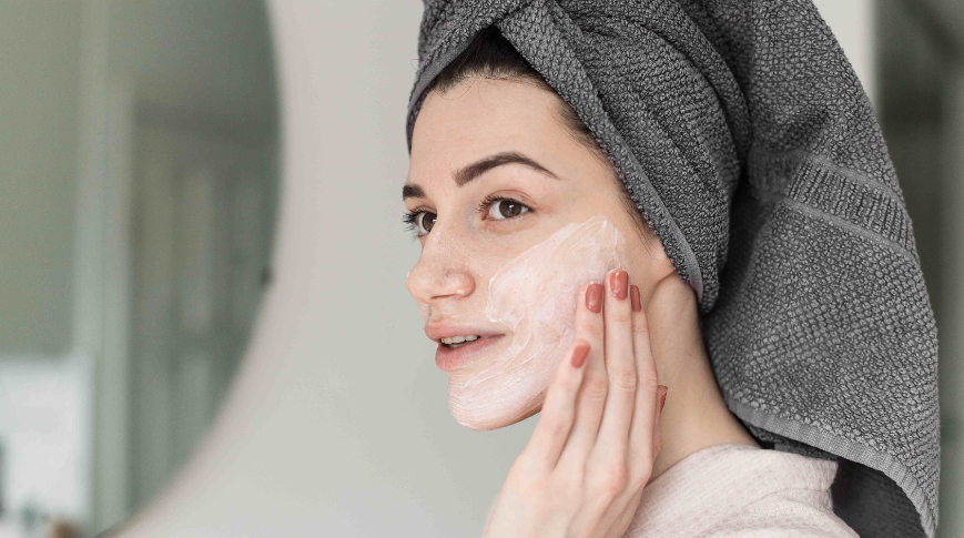 Skincare invernale: i segreti per una pelle luminosa e idratata