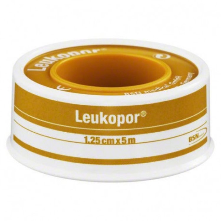 Bsn Medical Leukopor Cerotto in Rocchetto Ipoallergenico 1,25x500cm Bsn Medical Leukopor Cerotto in Rocchetto Ipoallergenico 1,25x500cm