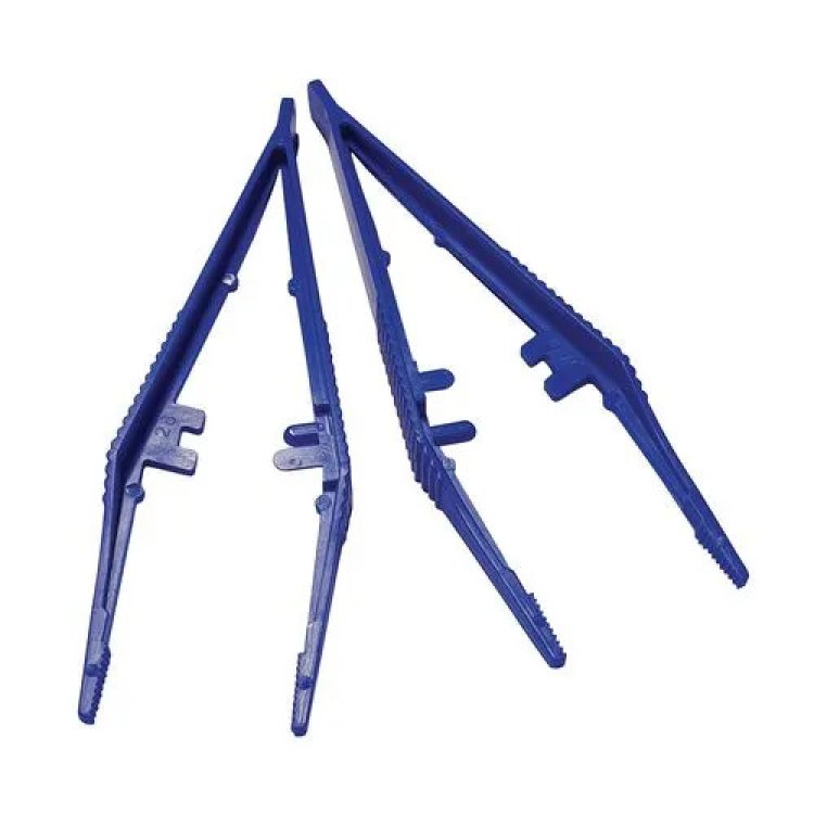 Farmacare Pinzetta Sterile in Nylon per Pronto Soccorso Farmacare Pinzetta Sterile in Nylon per Pronto Soccorso