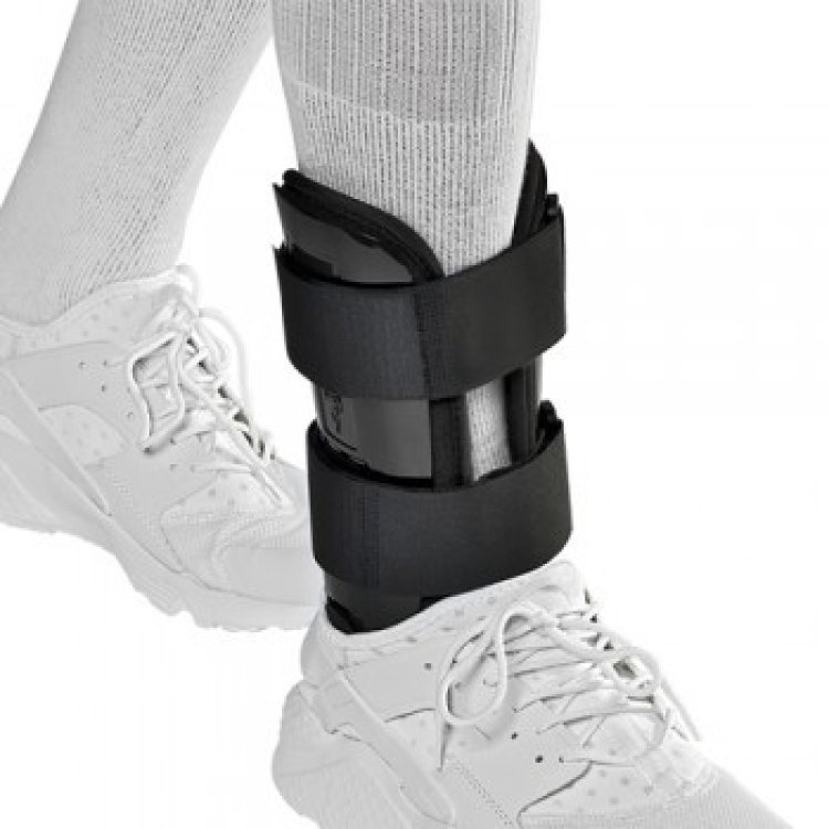 Gibaud Ortho Stabigib Cavigliera Bivalva Tutore per Distorsioni Ambidestra Regolabile Gibaud Ortho Stabigib Cavigliera Bivalva Tutore per Distorsioni Ambidestra Regolabile