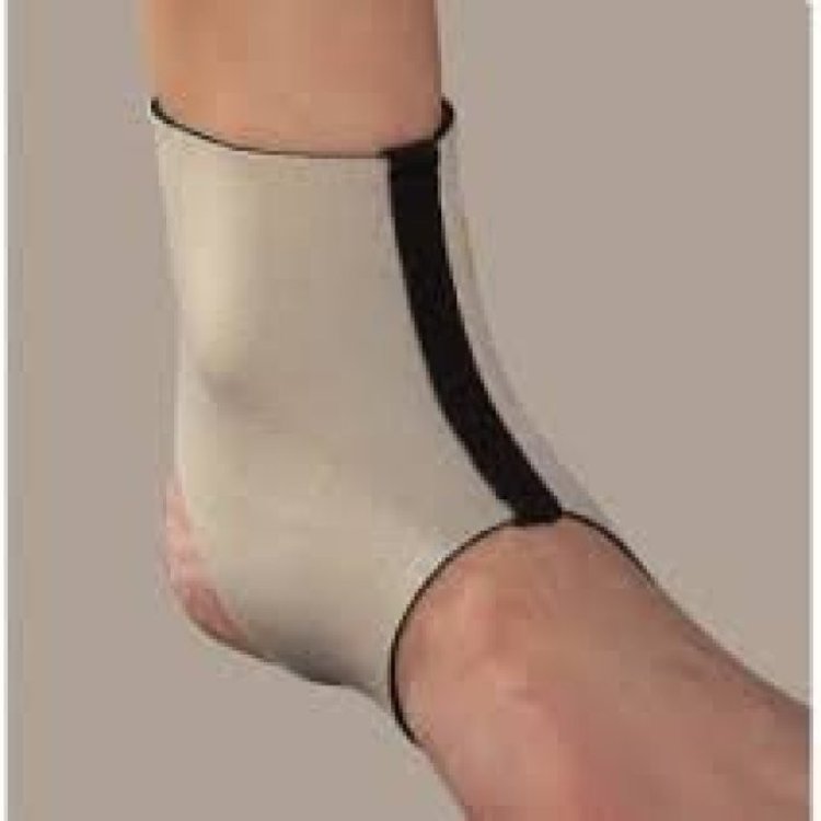 Ro+ten Cavigliera Semplice Neoprene Taglia M (20-25cm) Supporto Caviglia