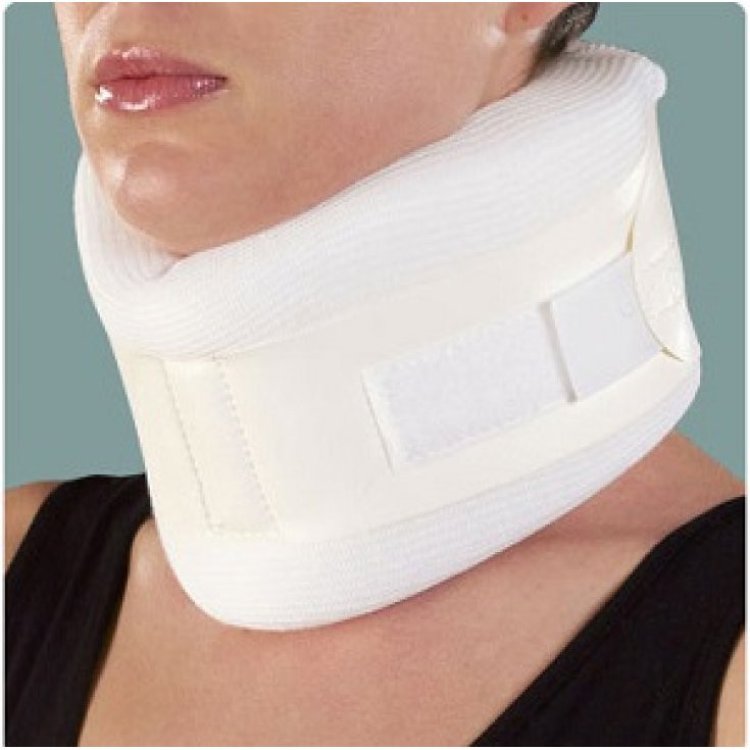 Ro+ten Collare Cervicale Gommapiuma 7,5 cm Per Distorsioni Cervicali