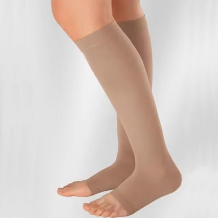 Medi Gambaletto Compressivo Duomed 504 Classe 2 Lungo Punta Aperta XXL Medi Gambaletto Compressivo Duomed 504 Classe 2 Lungo Punta Aperta XXL