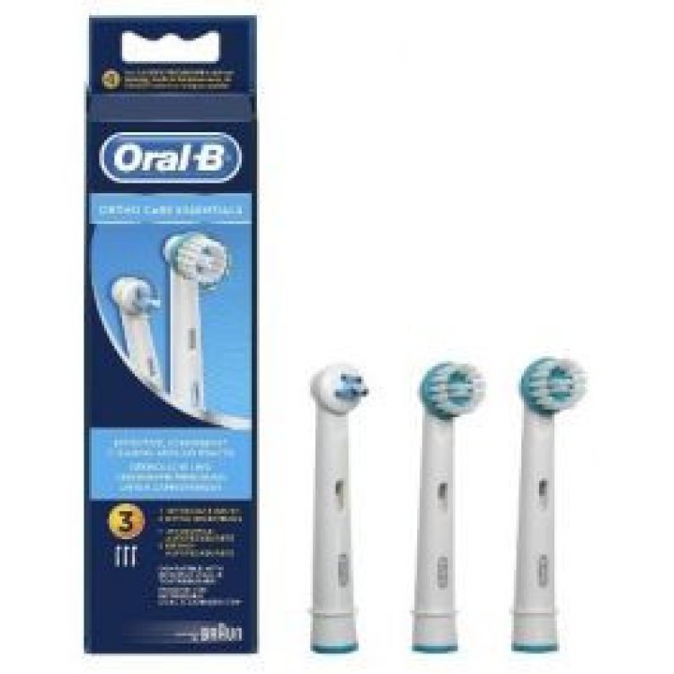 Oral-B Ortho Care Essentials Testine Ortodontiche per Spazzolino Elettrico, 3 Pezzi Oral-B Ortho Care Essentials Testine Ortodontiche per Spazzolino Elettrico, 3 Pezzi