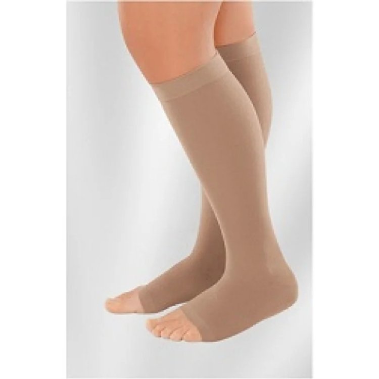 Medi Mediven Plus/2 Gambaletto Corto Punta Aperta Beige Taglia 5 Medi Mediven Plus/2 Gambaletto Corto Punta Aperta Beige Taglia 5