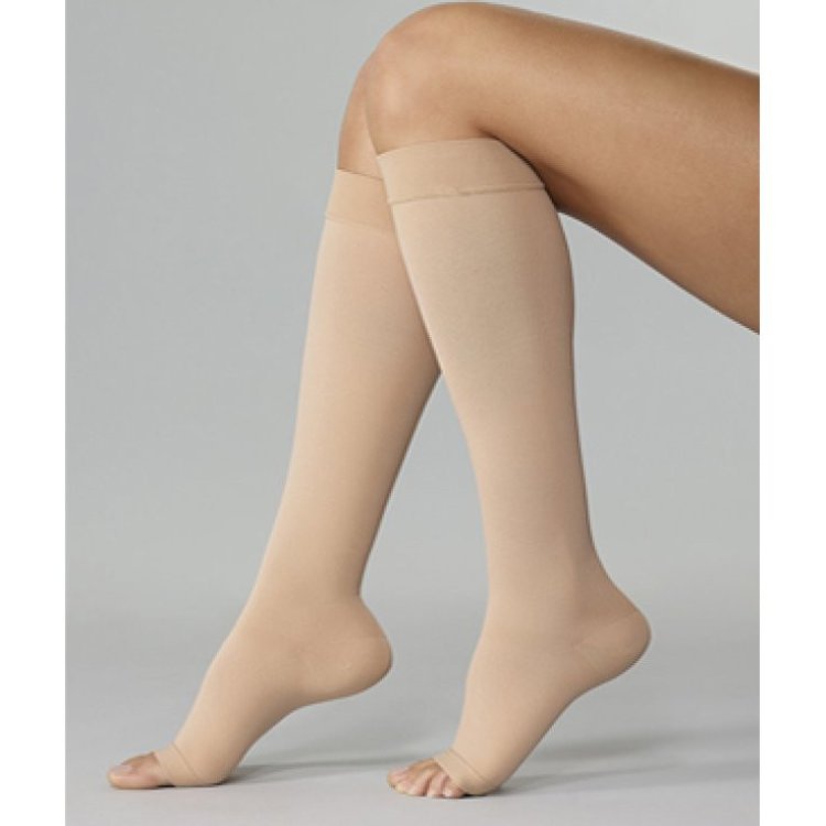 Varisan Gambaletto Compressivo Top K2 Punta Aperta Beige Taglia 4 Varisan Gambaletto Compressivo Top K2 Punta Aperta Beige Taglia 4