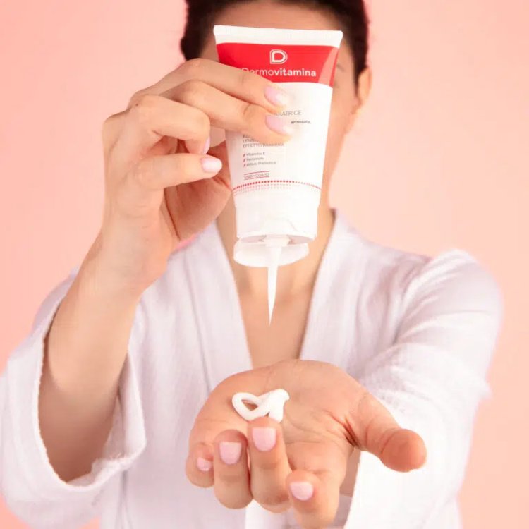 Dermovitamina Cicaclin Crema Riparatrice Viso Corpo Pelle Secca Arrossata 50ml